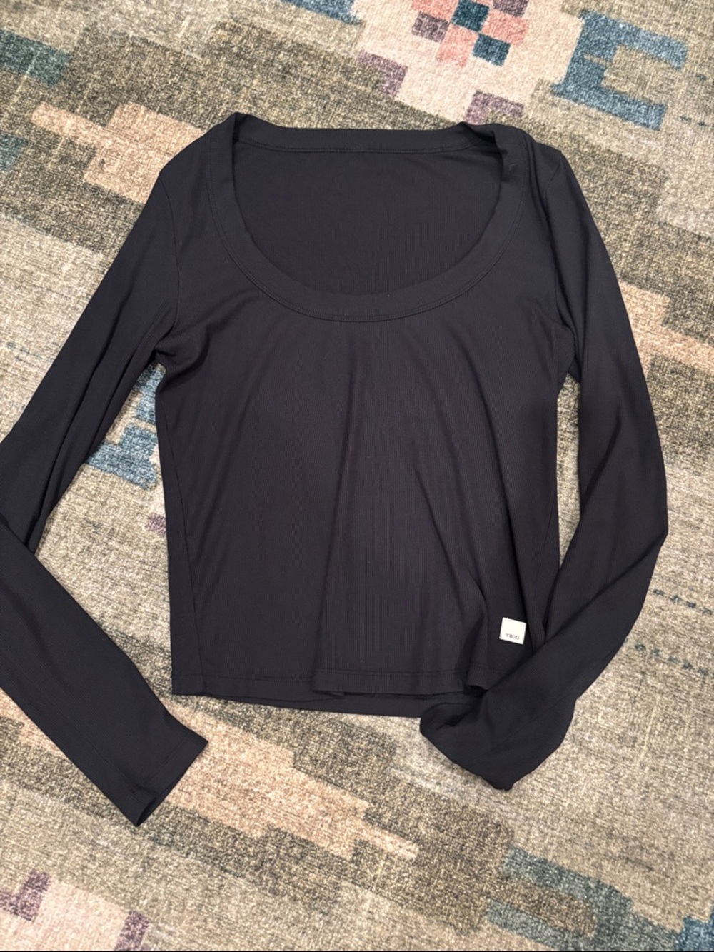 Women’s Black Long Sleeve Scoop Neck Top by Vuori